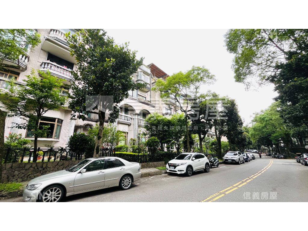 瓏山林陽光庭院下疊房屋室內格局與周邊環境