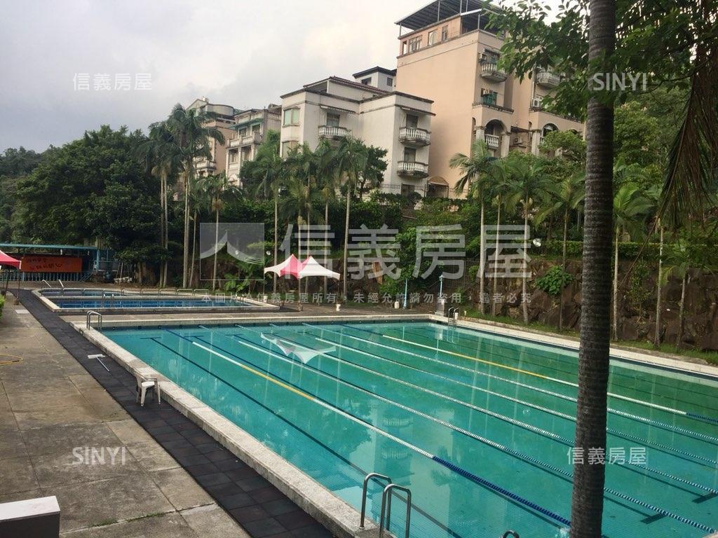 瓏山林陽光庭院下疊房屋室內格局與周邊環境