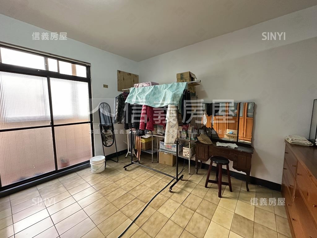 亞東旁仁愛稀有透天厝房屋室內格局與周邊環境