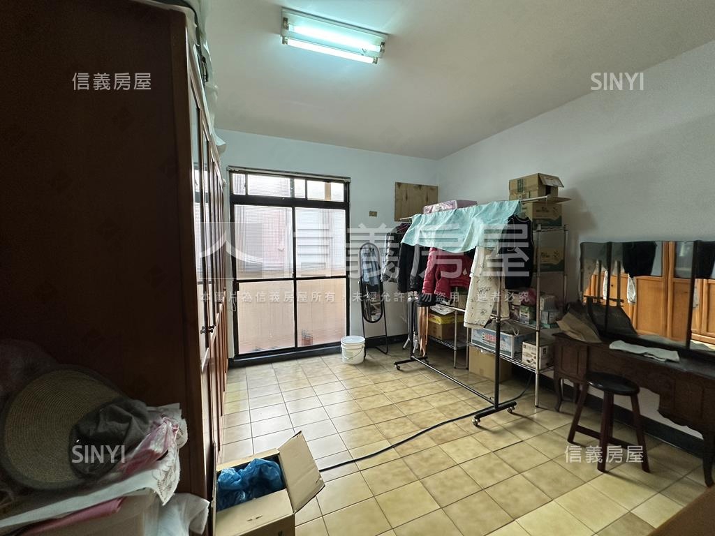 亞東旁仁愛稀有透天厝房屋室內格局與周邊環境