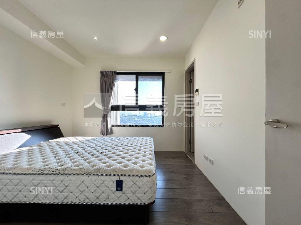 總太拾光次頂樓三房雙平車房屋室內格局與周邊環境