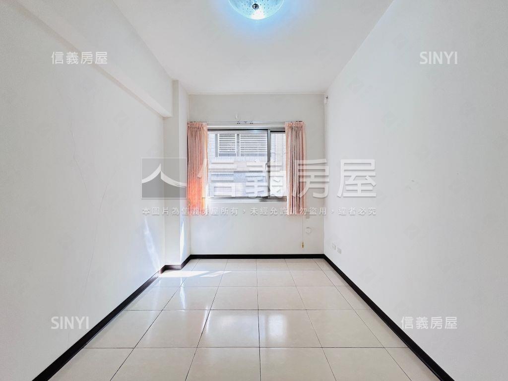 竹城大阪三房車位房屋室內格局與周邊環境