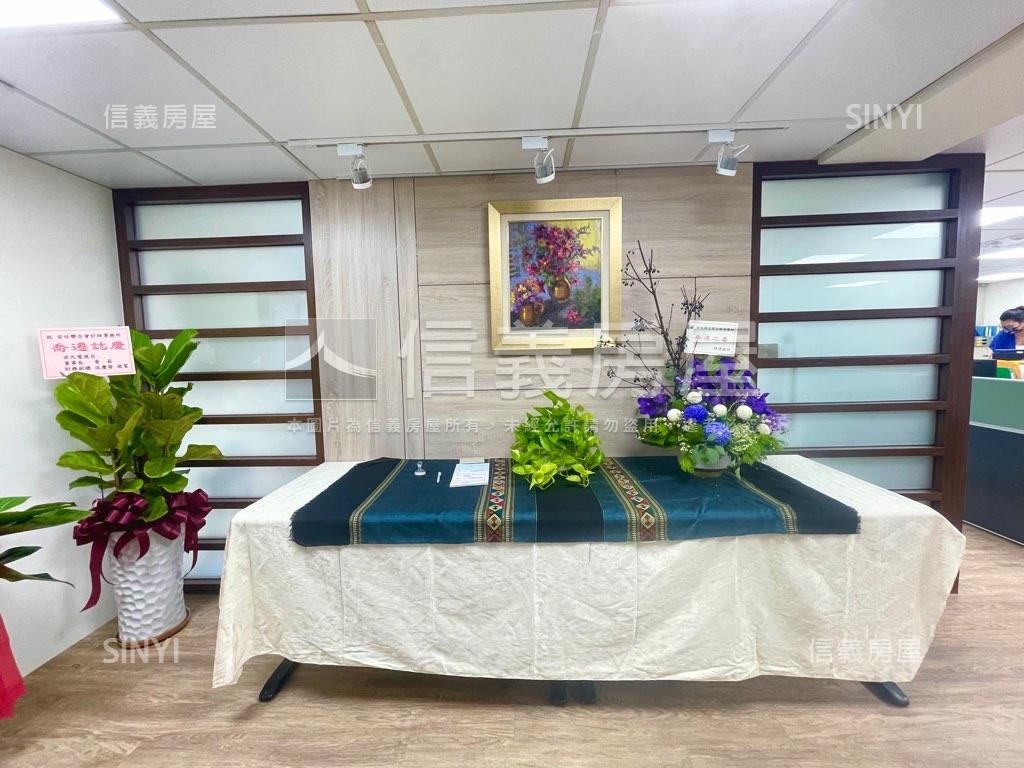 專任珍藏光復南巨蛋純商辦房屋室內格局與周邊環境