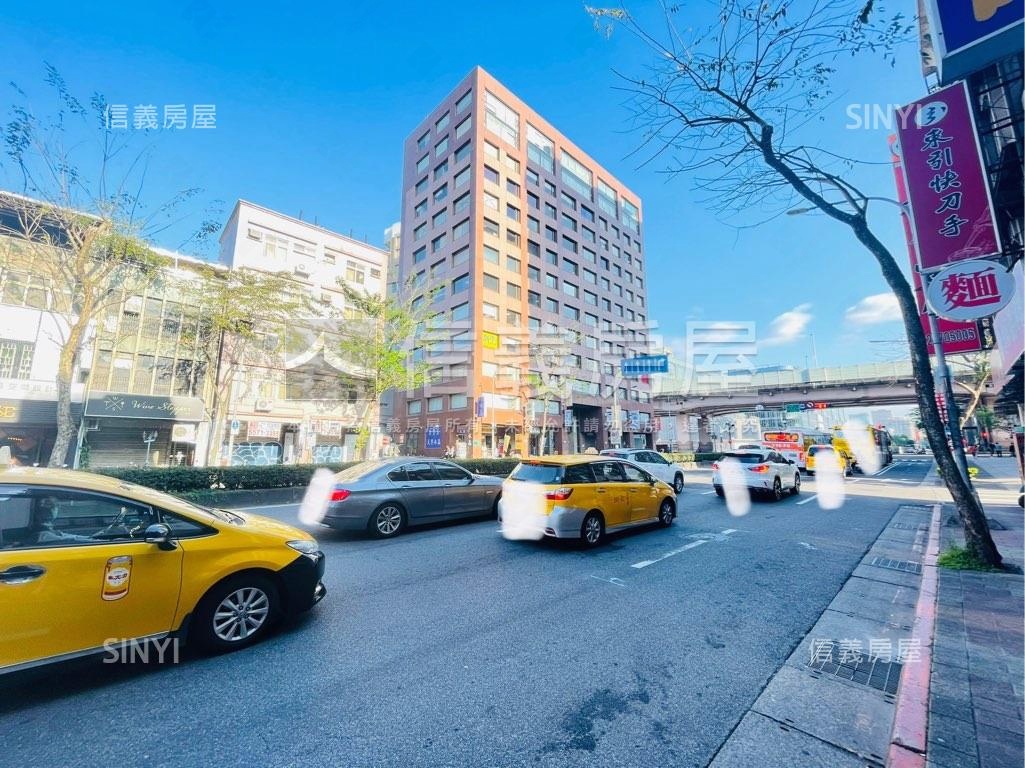 專任珍藏光復南巨蛋純商辦房屋室內格局與周邊環境