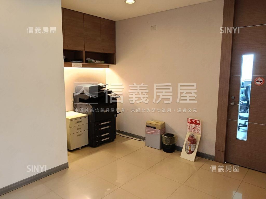 全球工業總部廠辦房屋室內格局與周邊環境
