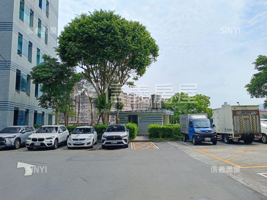全球工業總部廠辦房屋室內格局與周邊環境
