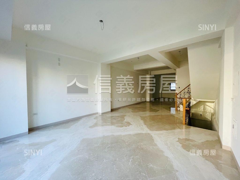 夏林路面寬邊間店面房屋室內格局與周邊環境