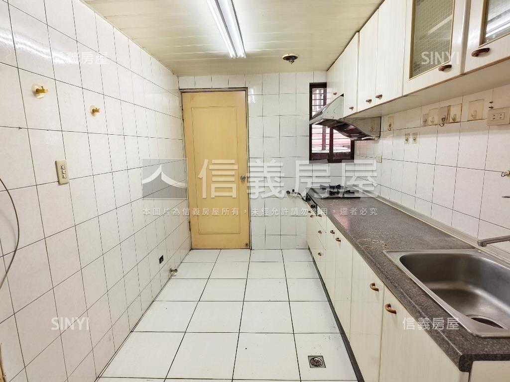 永安獨棟採光大空間房屋室內格局與周邊環境