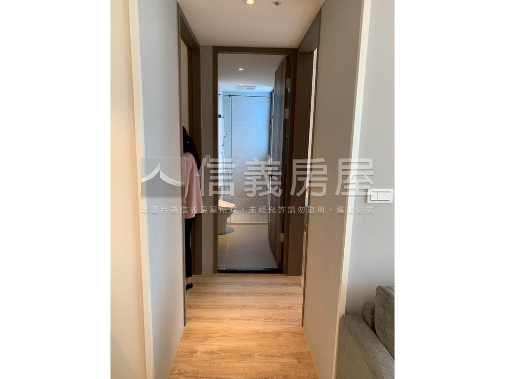 一中樂敘次頂樓精裝戶房屋室內格局與周邊環境