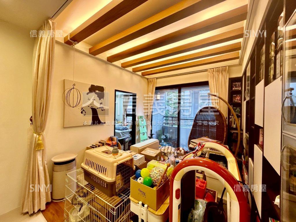翰林苑高鐵大三房稀有釋出房屋室內格局與周邊環境