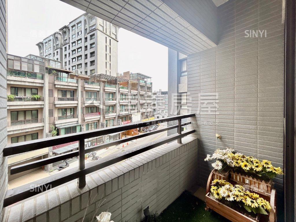 翰林苑高鐵大三房稀有釋出房屋室內格局與周邊環境