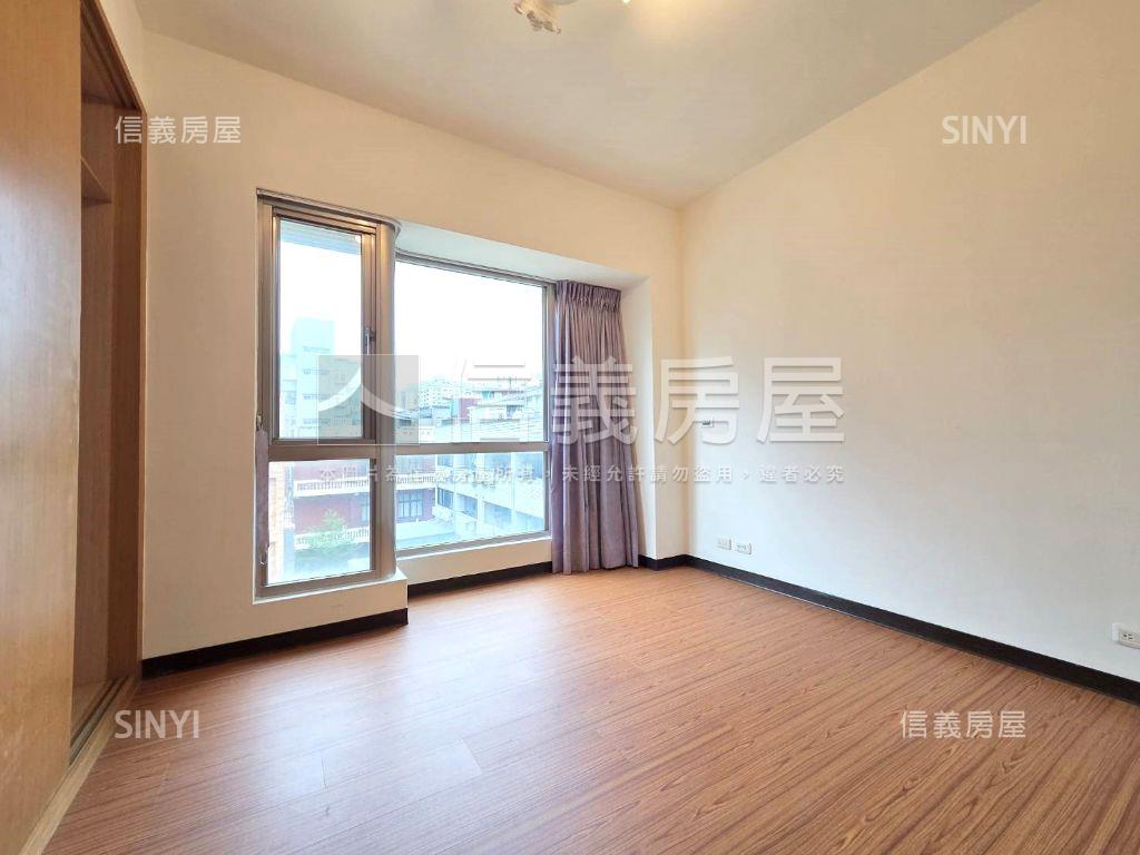 文化金典三房雙車位房屋室內格局與周邊環境