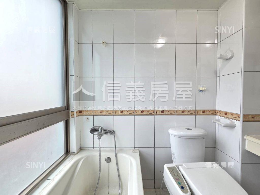 文化金典三房雙車位房屋室內格局與周邊環境