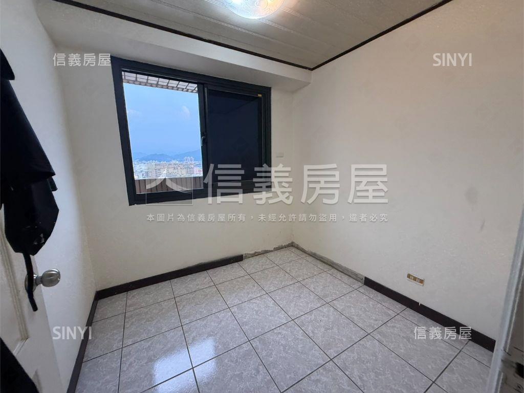 凱迪拉克採光三房看山景房屋室內格局與周邊環境
