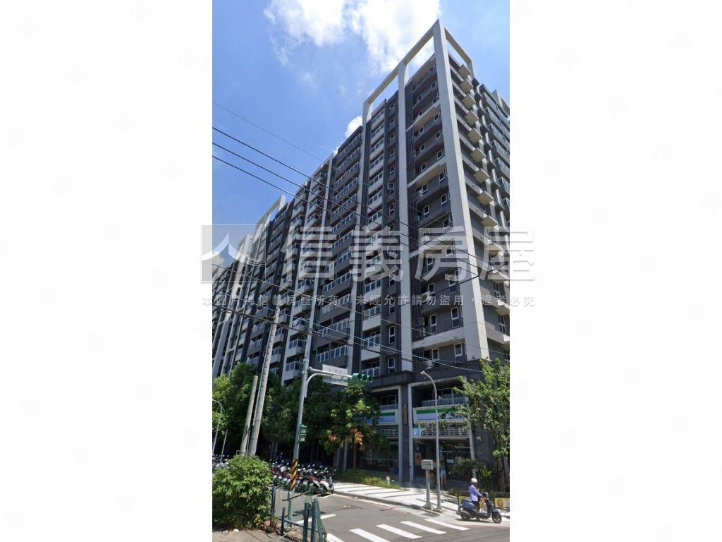 穩定收租全家店面房屋室內格局與周邊環境