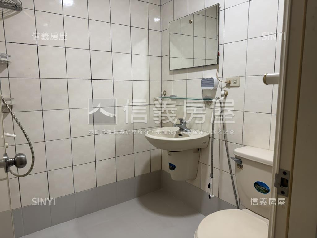 畫時代次頂煦光風三房房屋室內格局與周邊環境