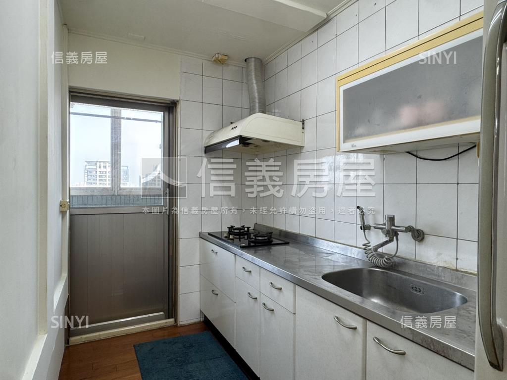 畫時代次頂煦光風三房房屋室內格局與周邊環境