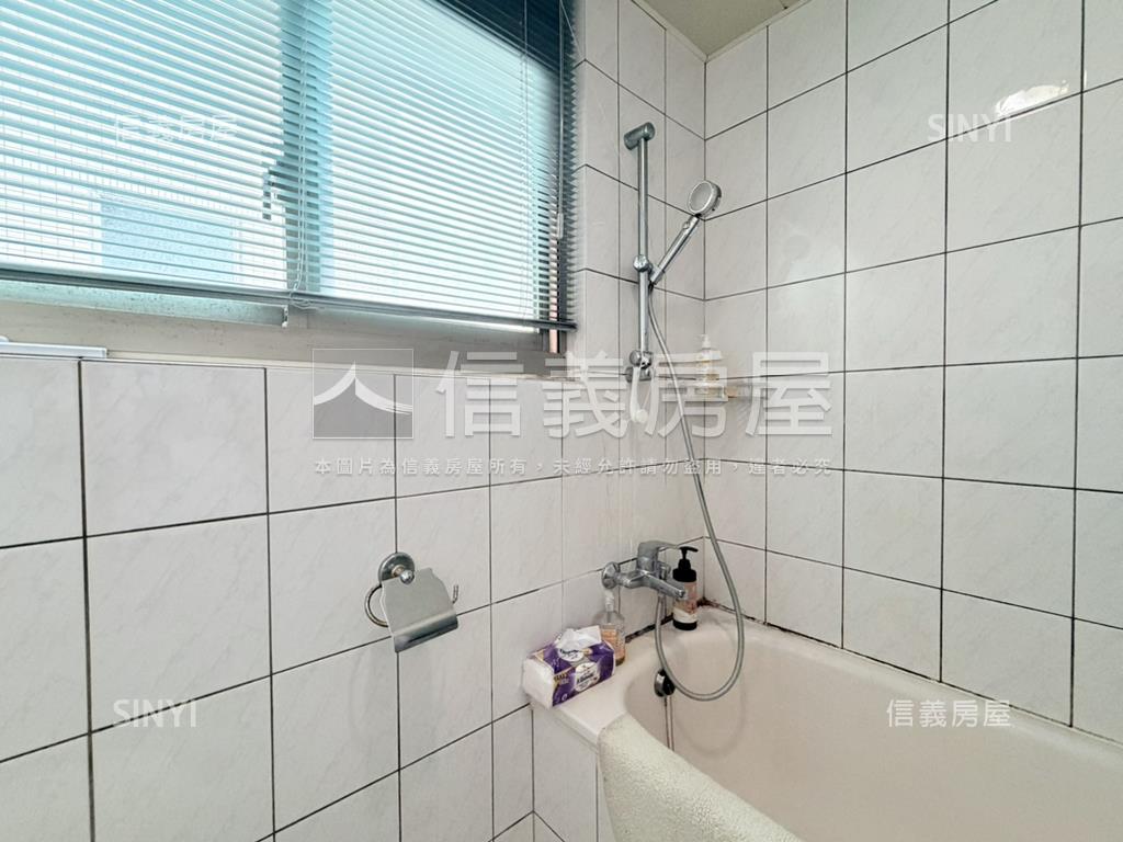 昇陽天廈。採光３房車位房屋室內格局與周邊環境