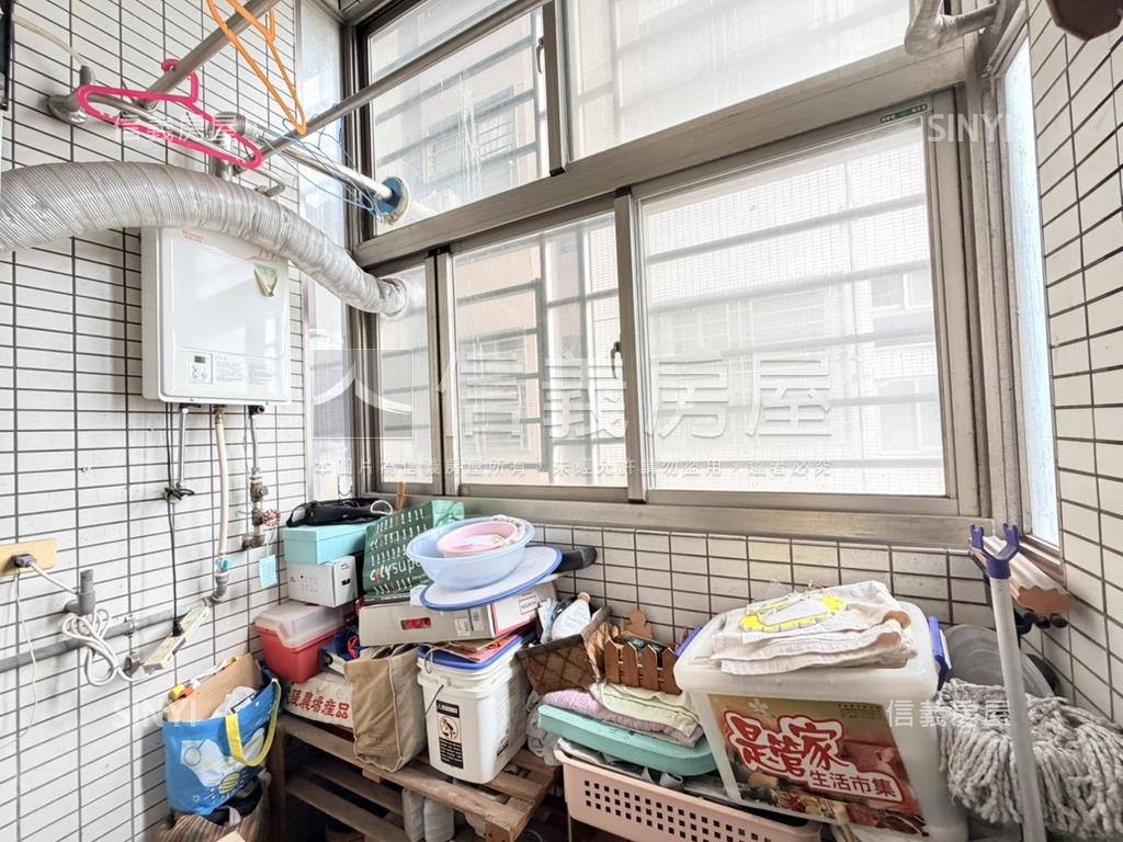 昇陽天廈。採光３房車位房屋室內格局與周邊環境