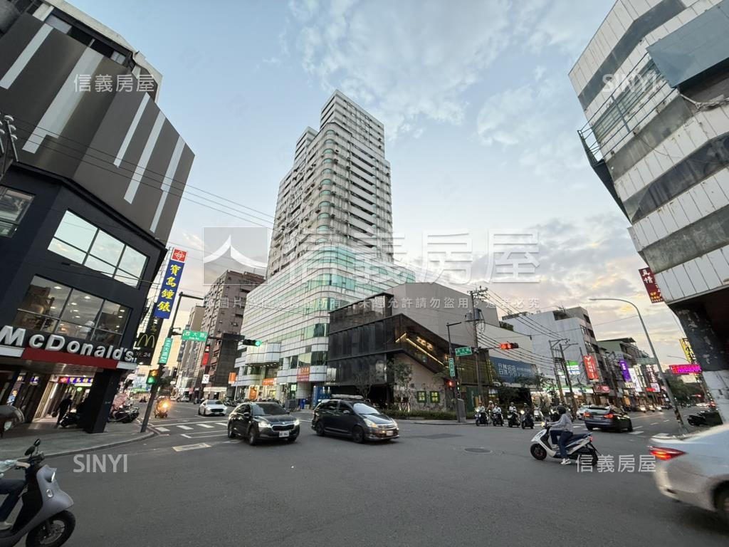 正西大路黃金透店房屋室內格局與周邊環境