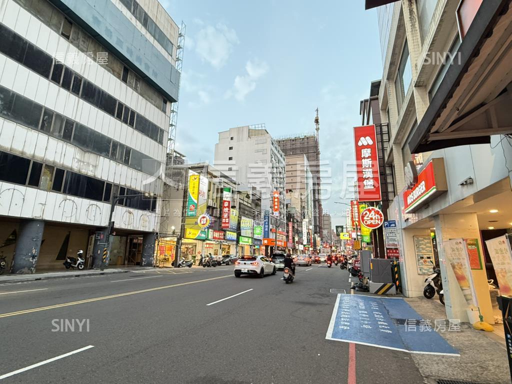 正西大路黃金透店房屋室內格局與周邊環境