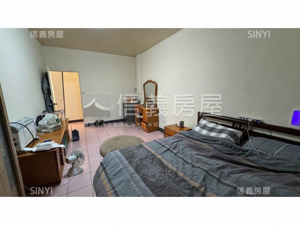 近１４期豐樂路美整理透天房屋室內格局與周邊環境