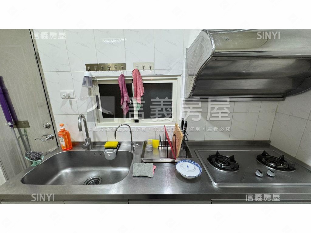 近１４期豐樂路美整理透天房屋室內格局與周邊環境