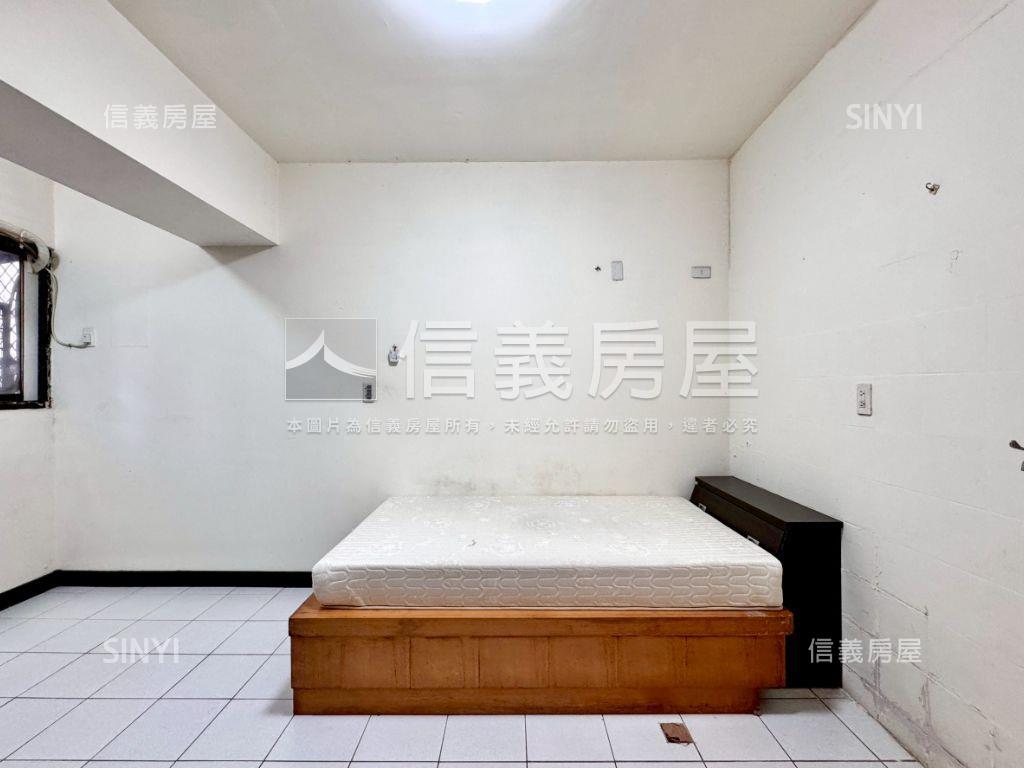 嘉年華優質套房房屋室內格局與周邊環境