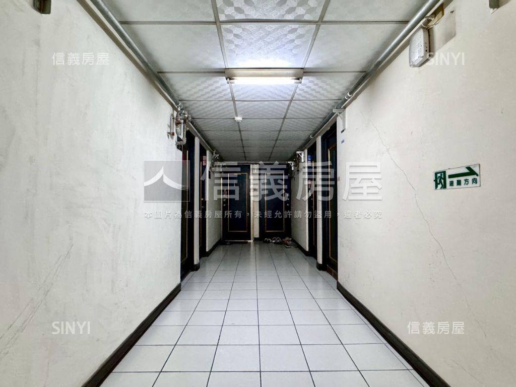 嘉年華優質套房房屋室內格局與周邊環境
