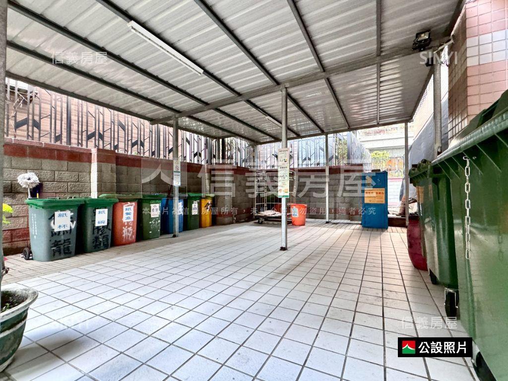 嘉年華優質套房房屋室內格局與周邊環境