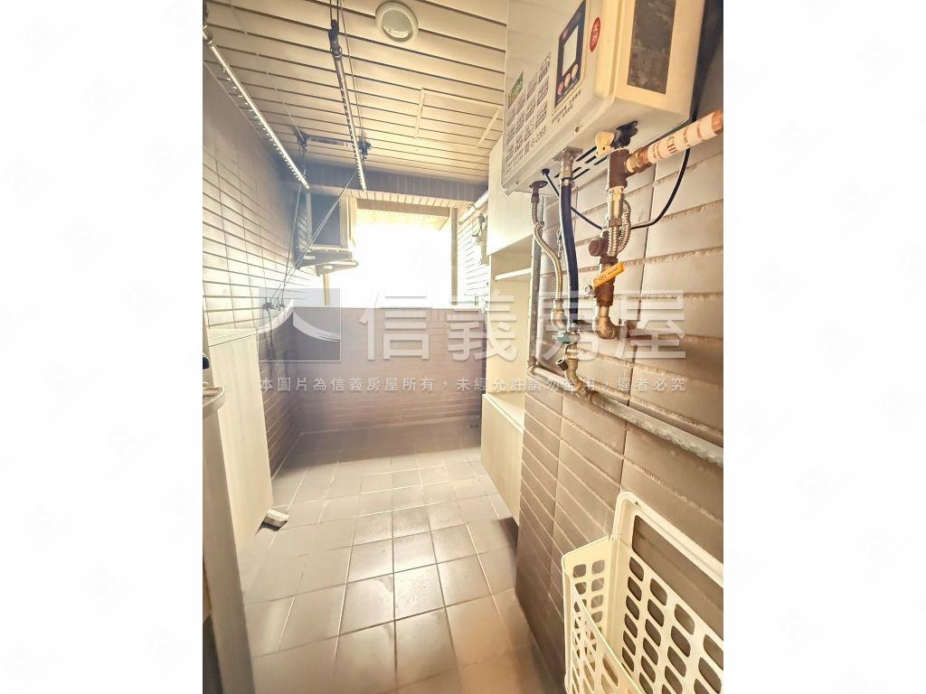 皇翔景觀兩房雙衛平面車位房屋室內格局與周邊環境