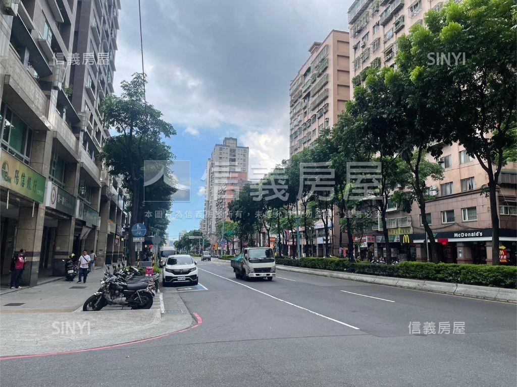大順。高樓美景套房房屋室內格局與周邊環境