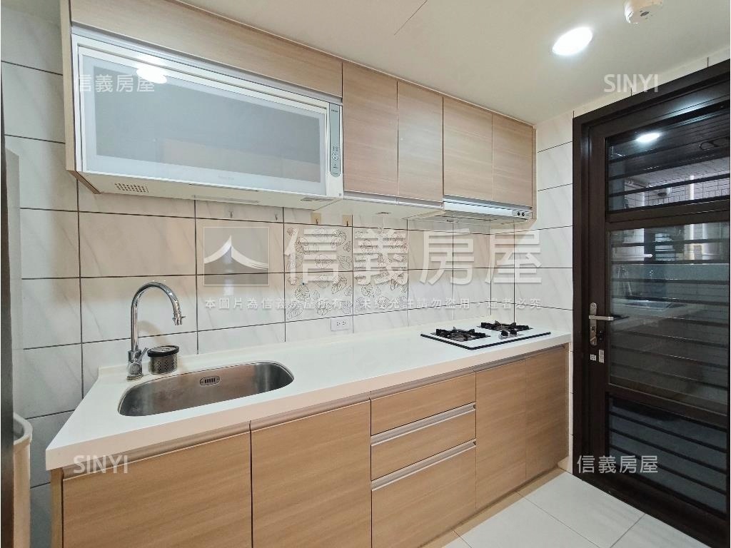 鼎藏大硯高樓採光通風兩房房屋室內格局與周邊環境