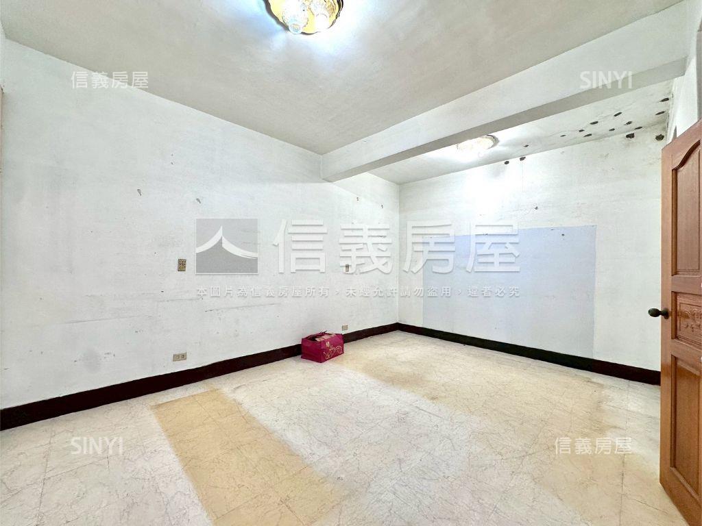 幸福加碼稀有二樓方正宅房屋室內格局與周邊環境
