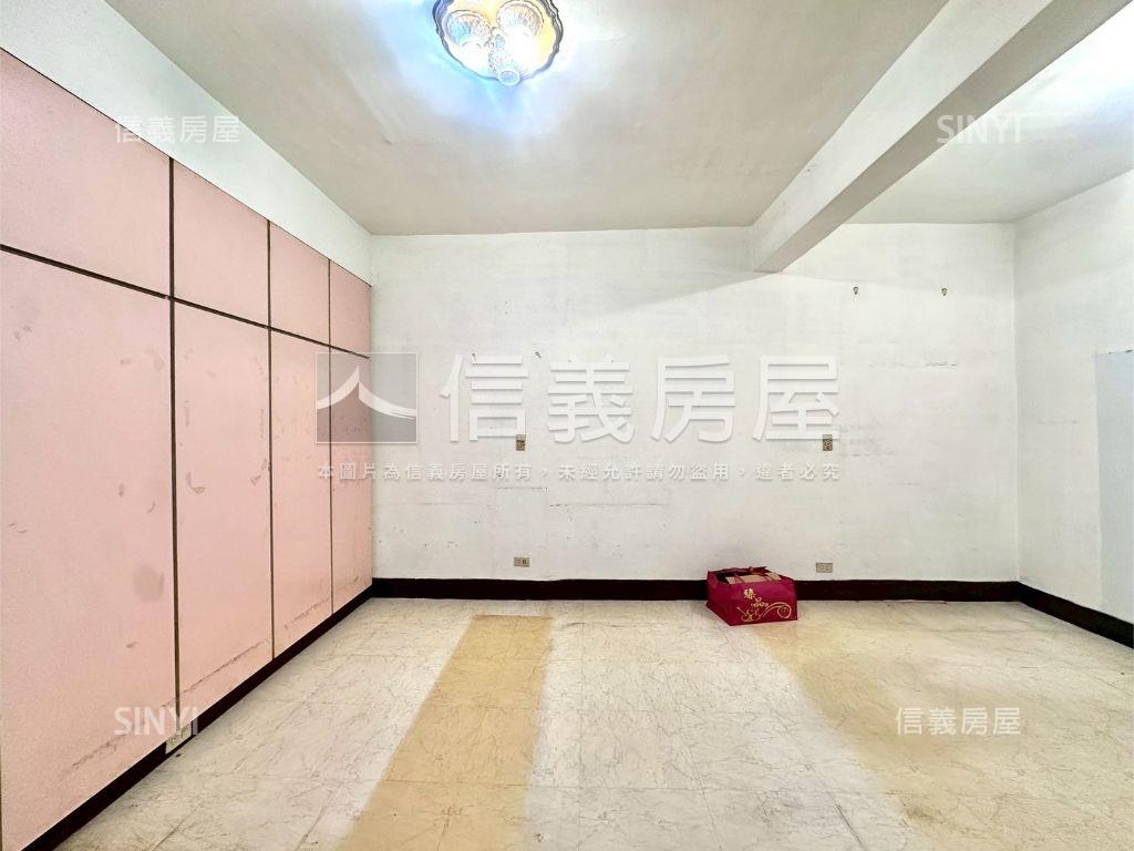 幸福加碼稀有二樓方正宅房屋室內格局與周邊環境