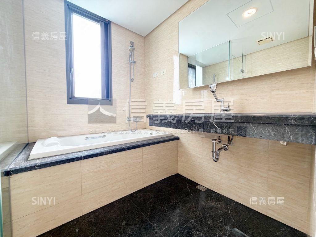 新接文化願景面公園屋況優房屋室內格局與周邊環境