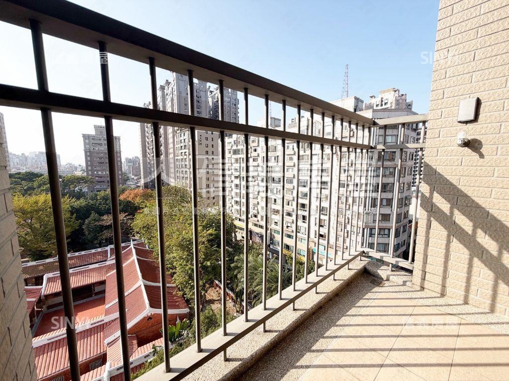 新接文化願景面公園屋況優房屋室內格局與周邊環境