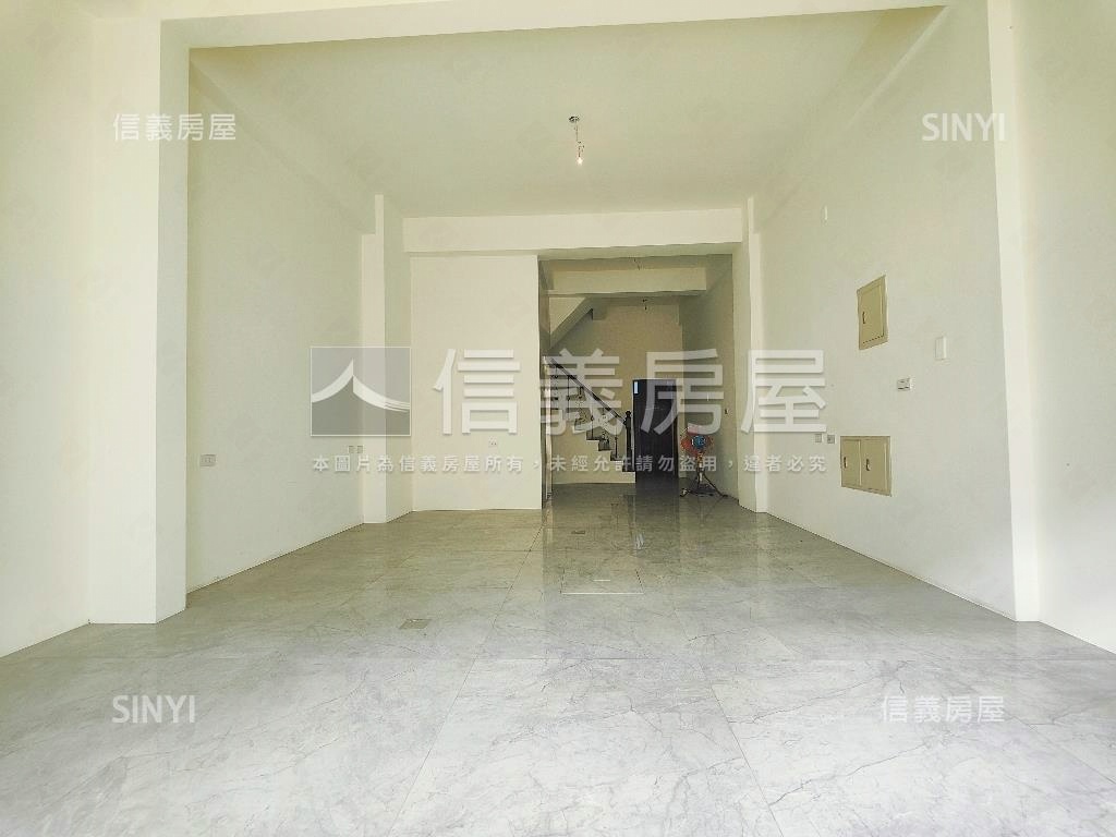 鹿港富景金鑽店面Ｃ戶房屋室內格局與周邊環境