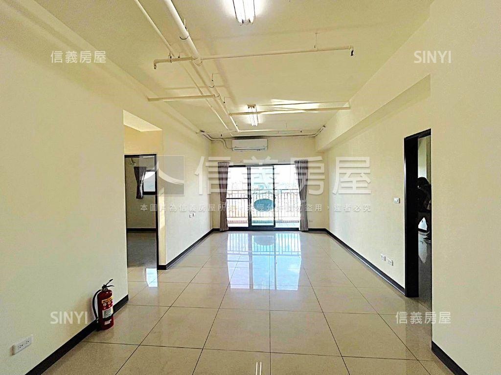 河美御景景觀四房車位房屋室內格局與周邊環境