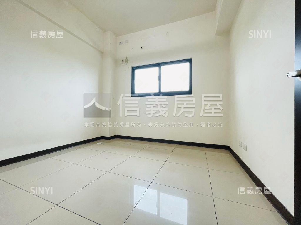 河美御景景觀四房車位房屋室內格局與周邊環境