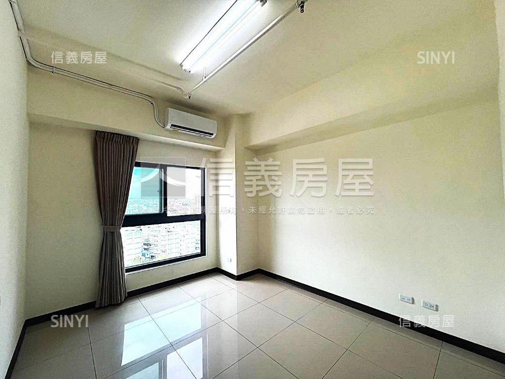 河美御景景觀四房車位房屋室內格局與周邊環境