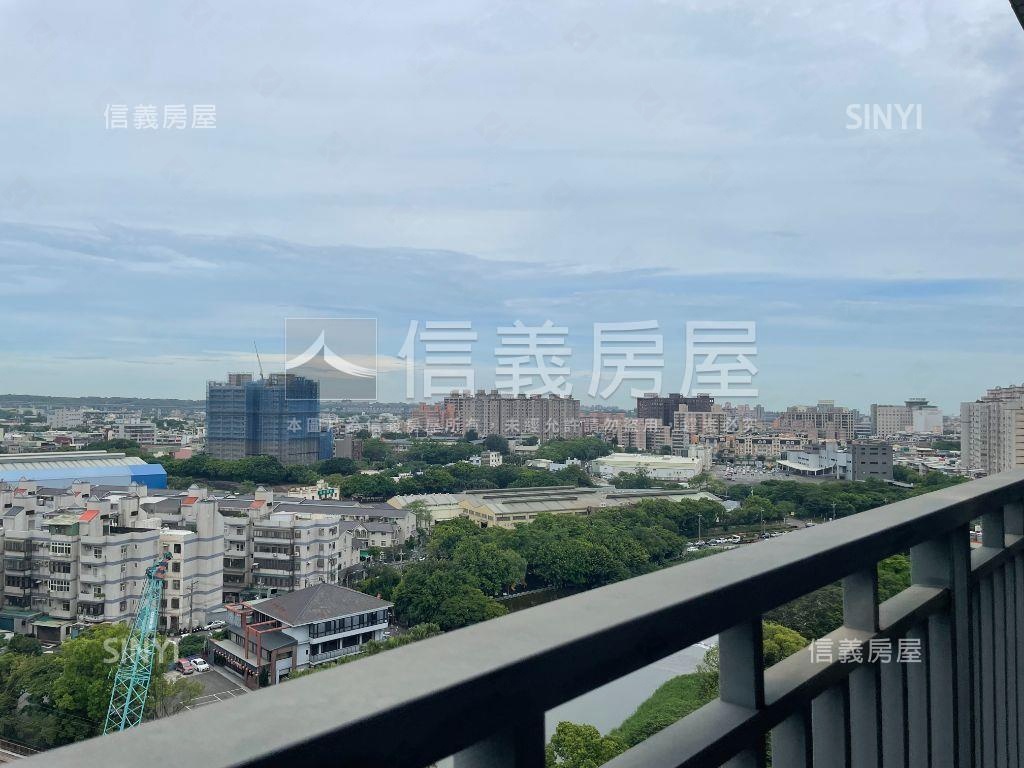 河美御景景觀四房車位房屋室內格局與周邊環境