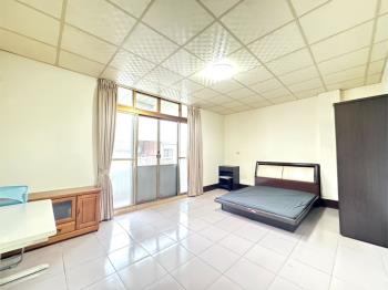 ★近東區大面寬孝親透天