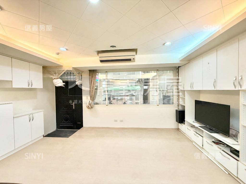 近北醫好停車邊間一樓房屋室內格局與周邊環境