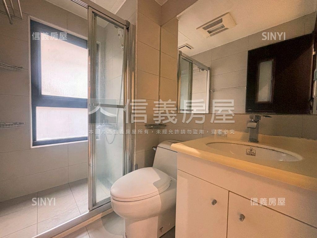 ✨家境亮麗三房車位房屋室內格局與周邊環境