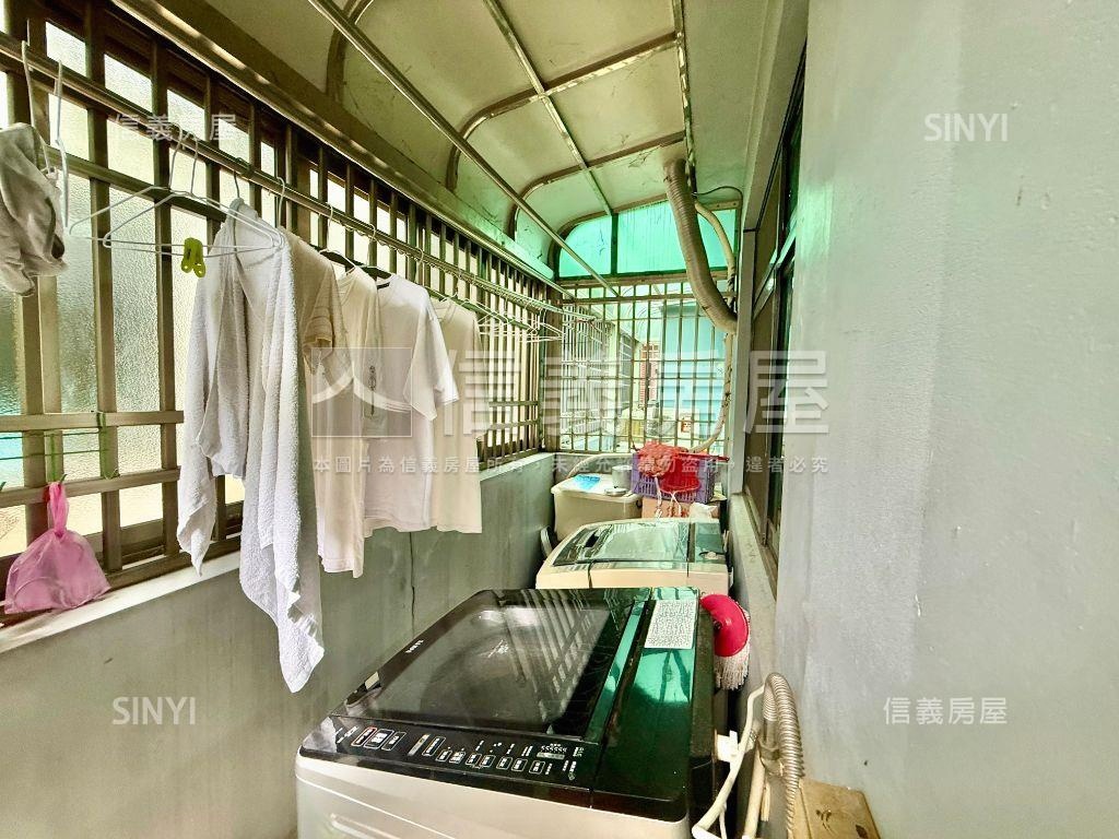 國中路震後透天房屋室內格局與周邊環境