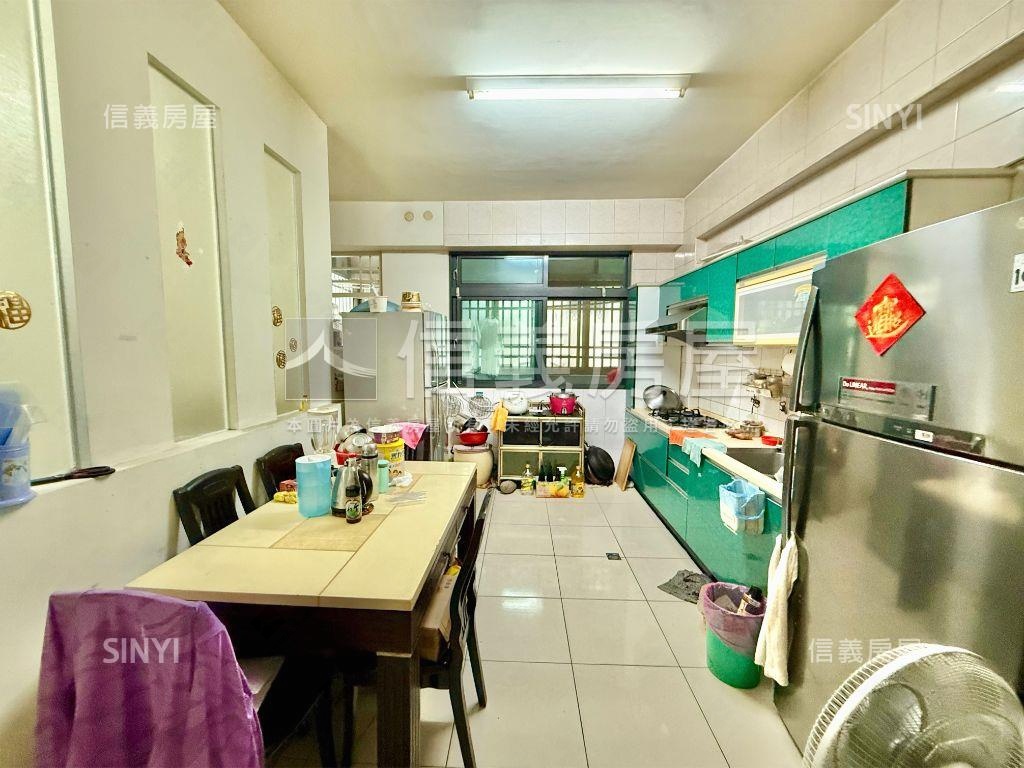 國中路震後透天房屋室內格局與周邊環境