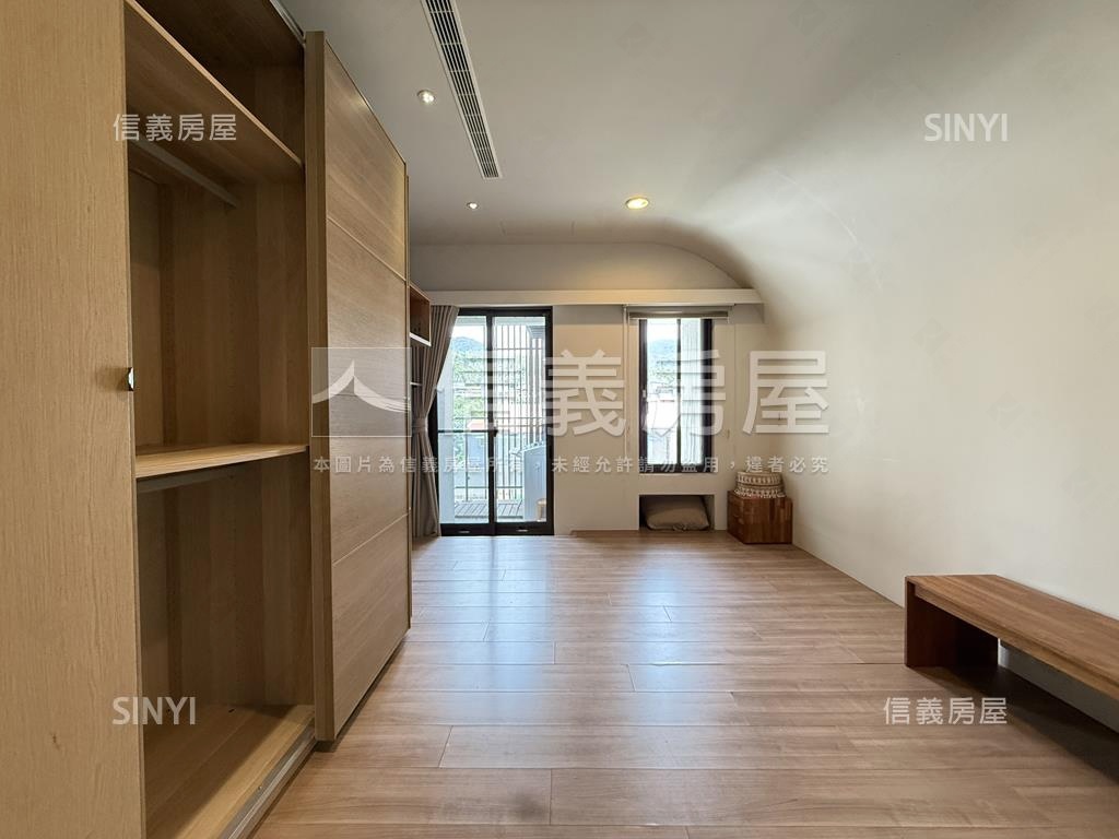 力麒麗麒．後棟靜謐山景房屋室內格局與周邊環境