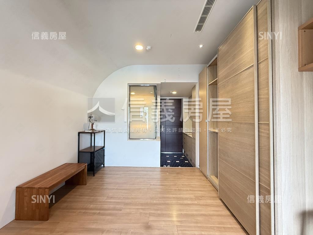 力麒麗麒．後棟靜謐山景房屋室內格局與周邊環境
