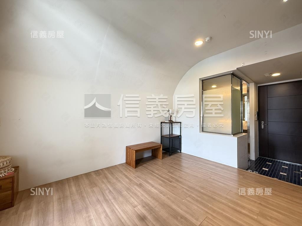 力麒麗麒．後棟靜謐山景房屋室內格局與周邊環境